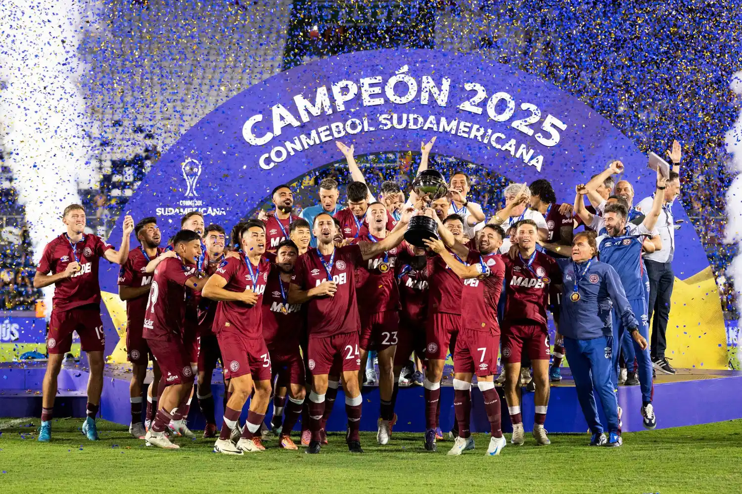 Lanús se consagró campeón de la Copa Sudamericana por penales y acompañará a Central en la Libertadores 2026