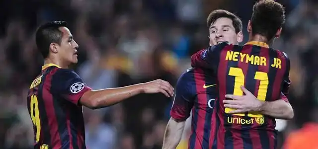 Con dos goles de Messi, Barcelona le ganó a Milan 3 a 1 en el Camp Nou
