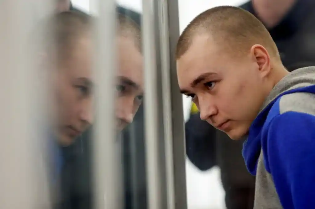 Condenan a un soldado ruso a cadena perpetua por matar a un civil en Ucrania