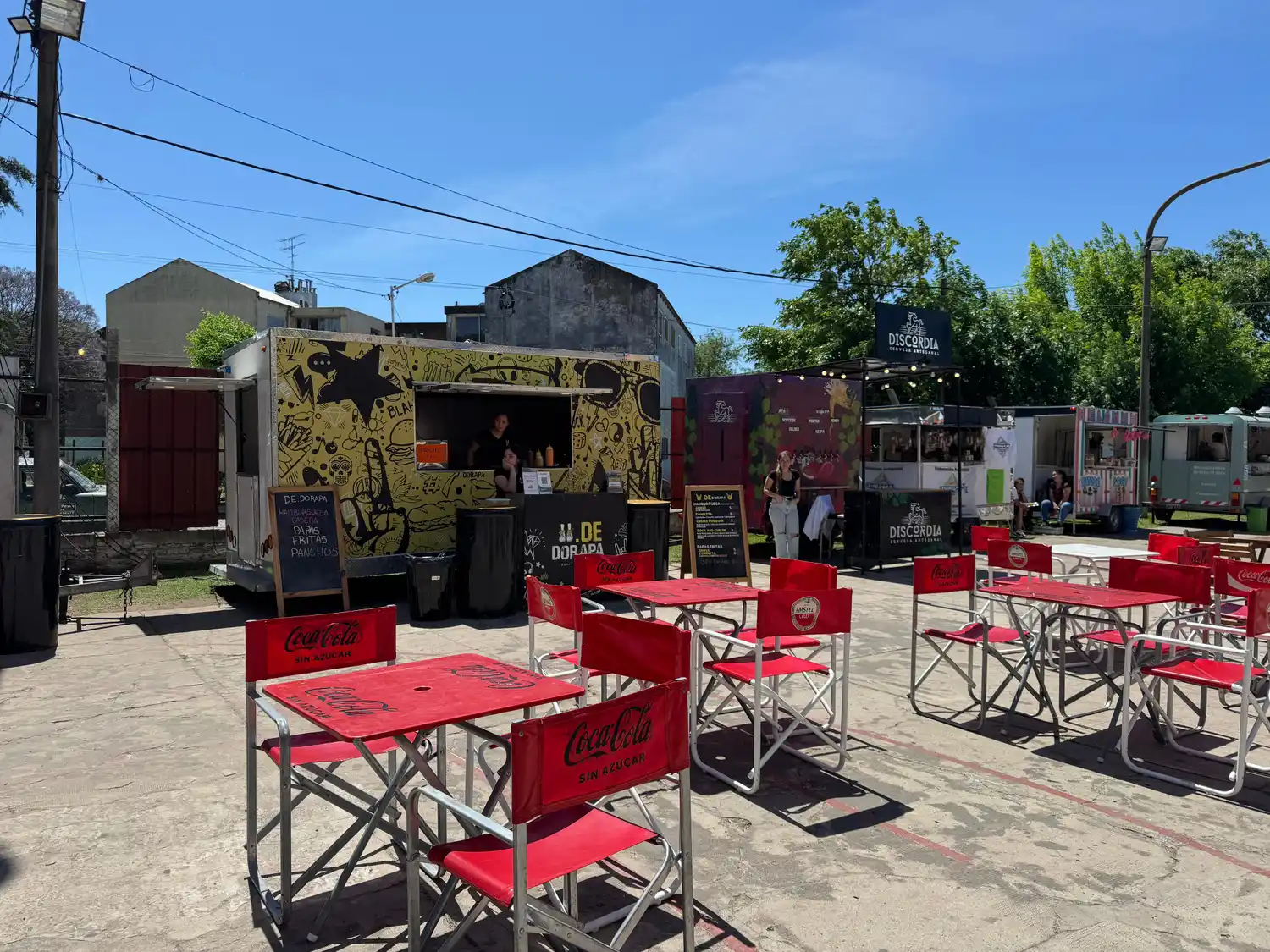 El Pre Cosquín se trasladó al Estadio y sólo fueron los puestos del patio de comidas.