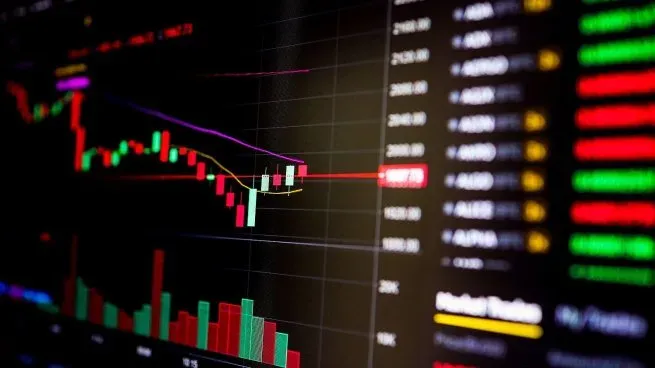 Giro del mercado: el riesgo país supera los 1.000 puntos y el S&P Merval borra suba ante elevada volatilidad global