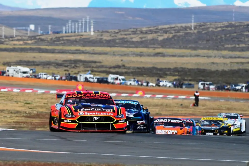 Moscardini hizo un debut soñado con la pole position, la victoria en la serie más rápida y el triunfo en la Final. (ACTC)