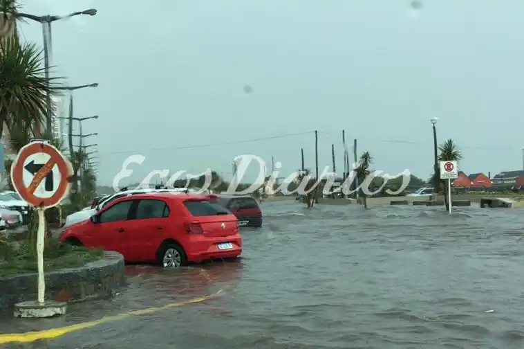 La avenida 2 inundada