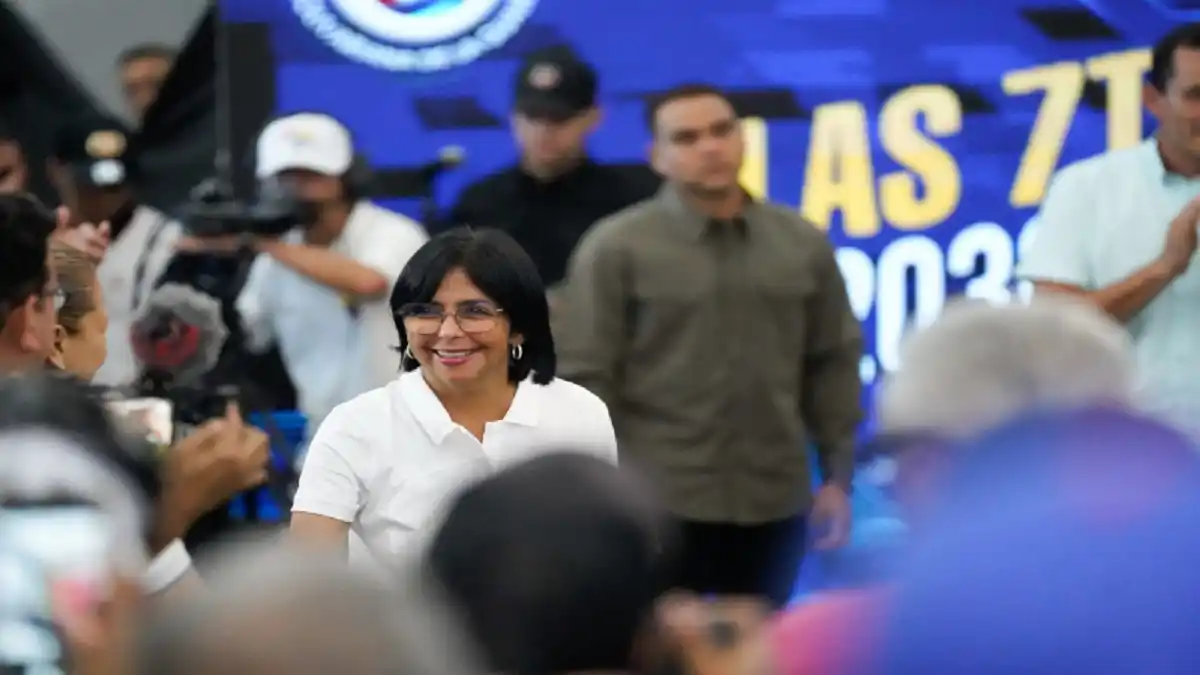 VENIMOS DEL FOSO, pero “nos hemos sobrepuesto”: Delcy Rodríguez destaca  la baja del índice inflacionario (+Video)