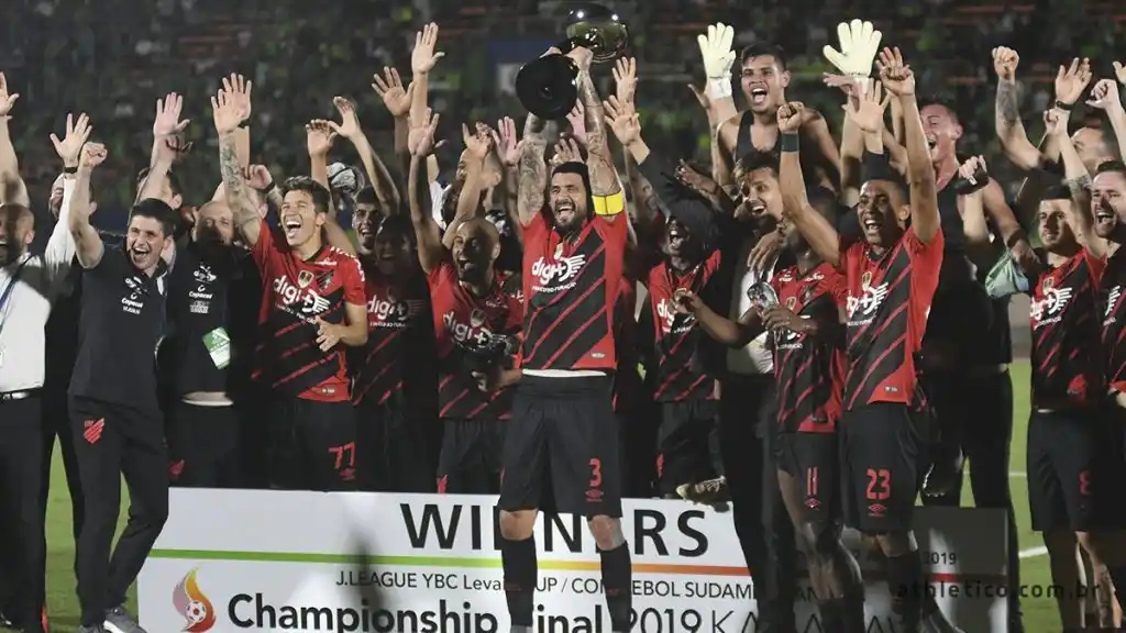El festejo fue de Paranaense