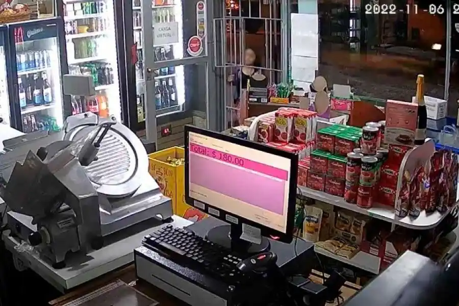 Estremecedor video: así fue el ataque a tiros que hirió a una nena de 6 años en Rosario