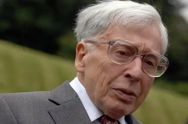 Murió Robert Edwards, pionero de la fecundación in vitro