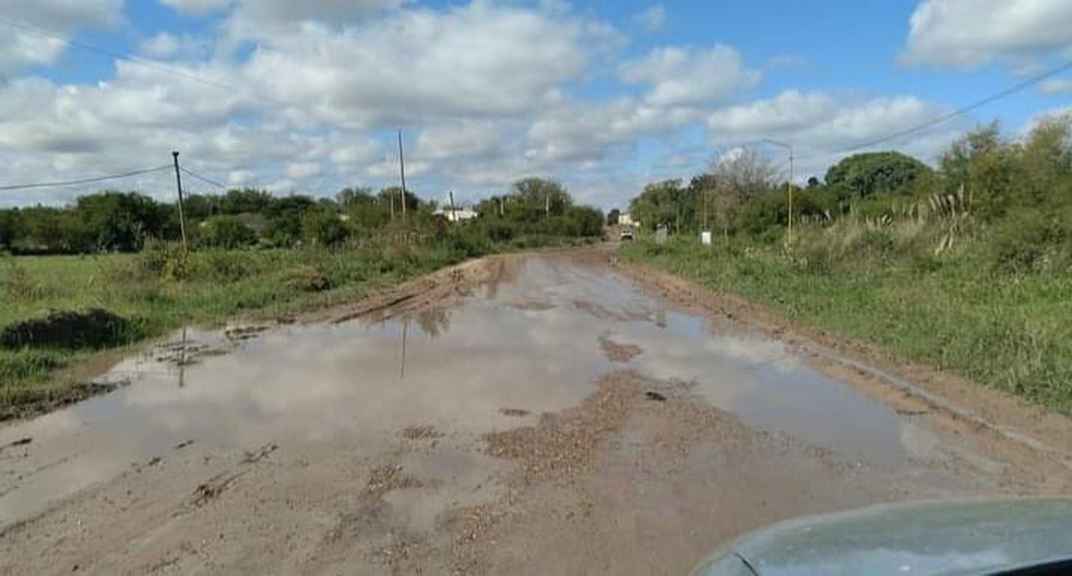 Vecinos del Gualeyán expresaron su malestar por el estado de las calles y la falta de luminarias