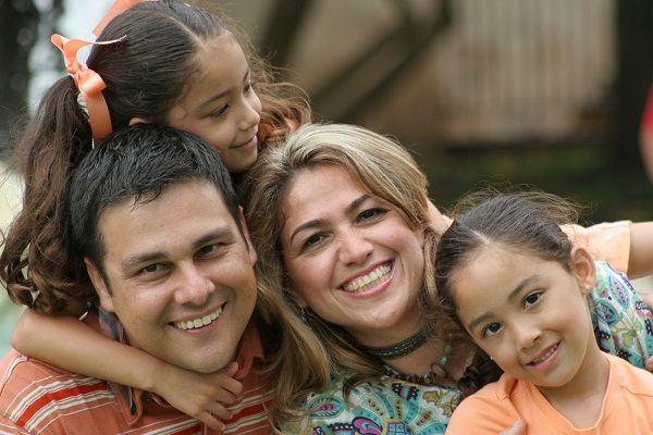La mayoría de los niños en condición de ser adoptados es mayor de ocho años