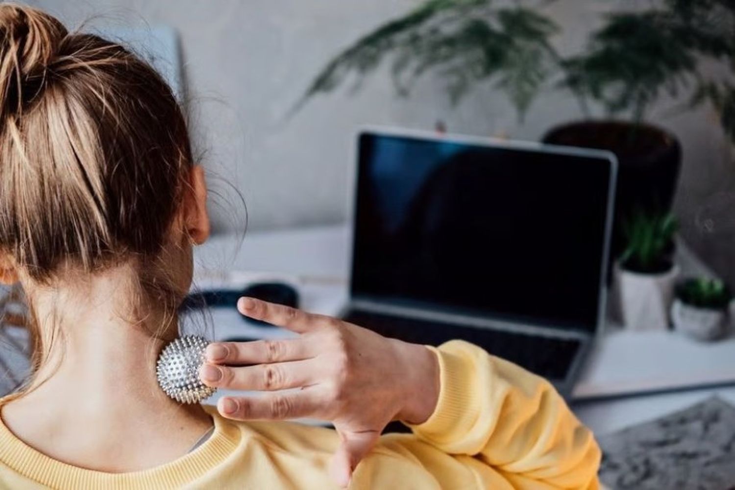 Espondilitis Anquilosante: una enfermedad que afecta a jóvenes y no tiene cura, ¿de qué se trata?