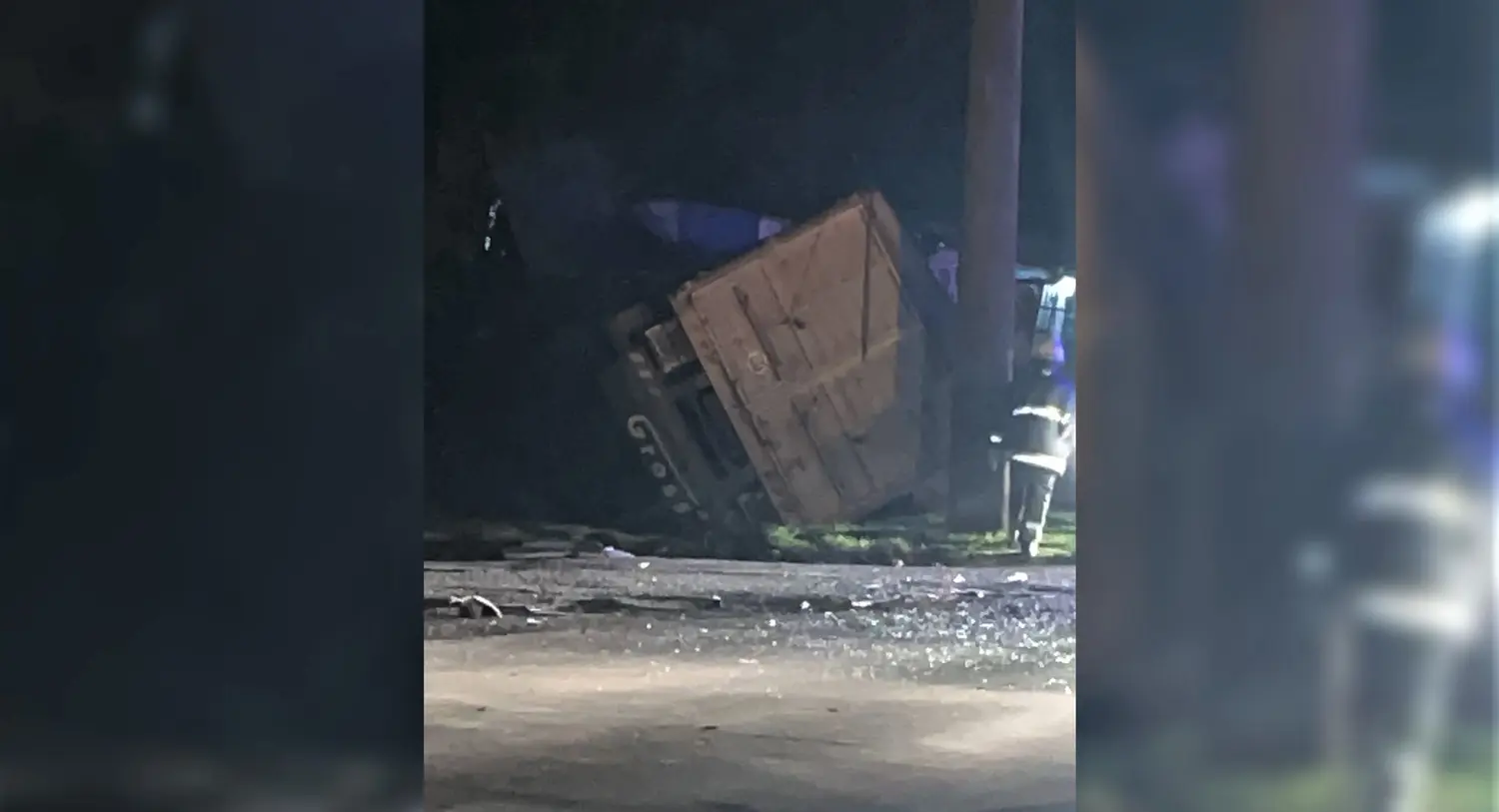 Accidente en ruta 191 y callejón Debock: un camión quedó incrustado en una casa