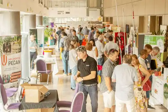 El primer día de las Jornadas Técnico Comerciales del Cluster del Pecán, fue un éxito