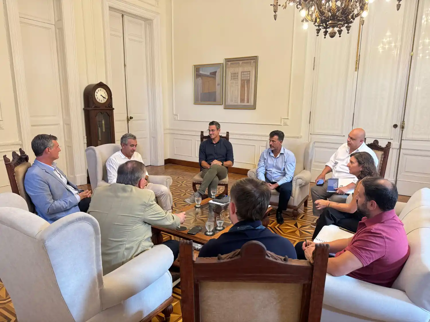 La senadora forma parte de los encuentros institucionales.