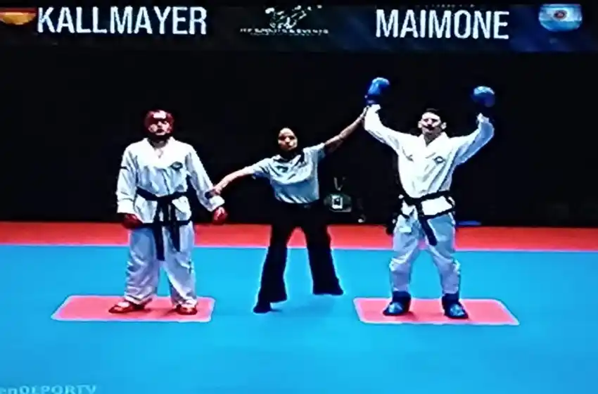 Emotivo recibimiento a los taekwondistas marplatenses campeones del mundo