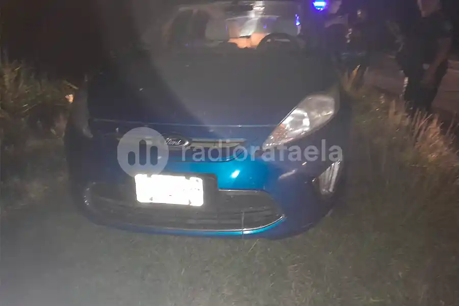 Recuperaron en Barrancas un auto robado en Santa Clara de Buena Vista