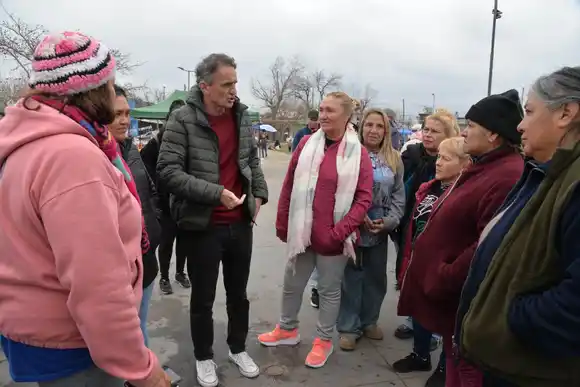 Katopodis de recorrida en San Miguel: "Milei es una desgracia"