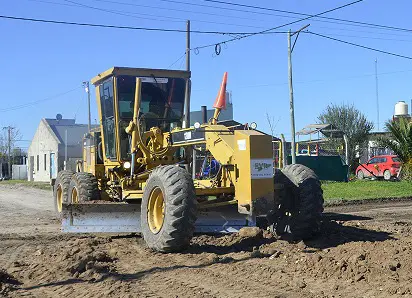 El Ente Vial retomó el arreglo de calles de tierra