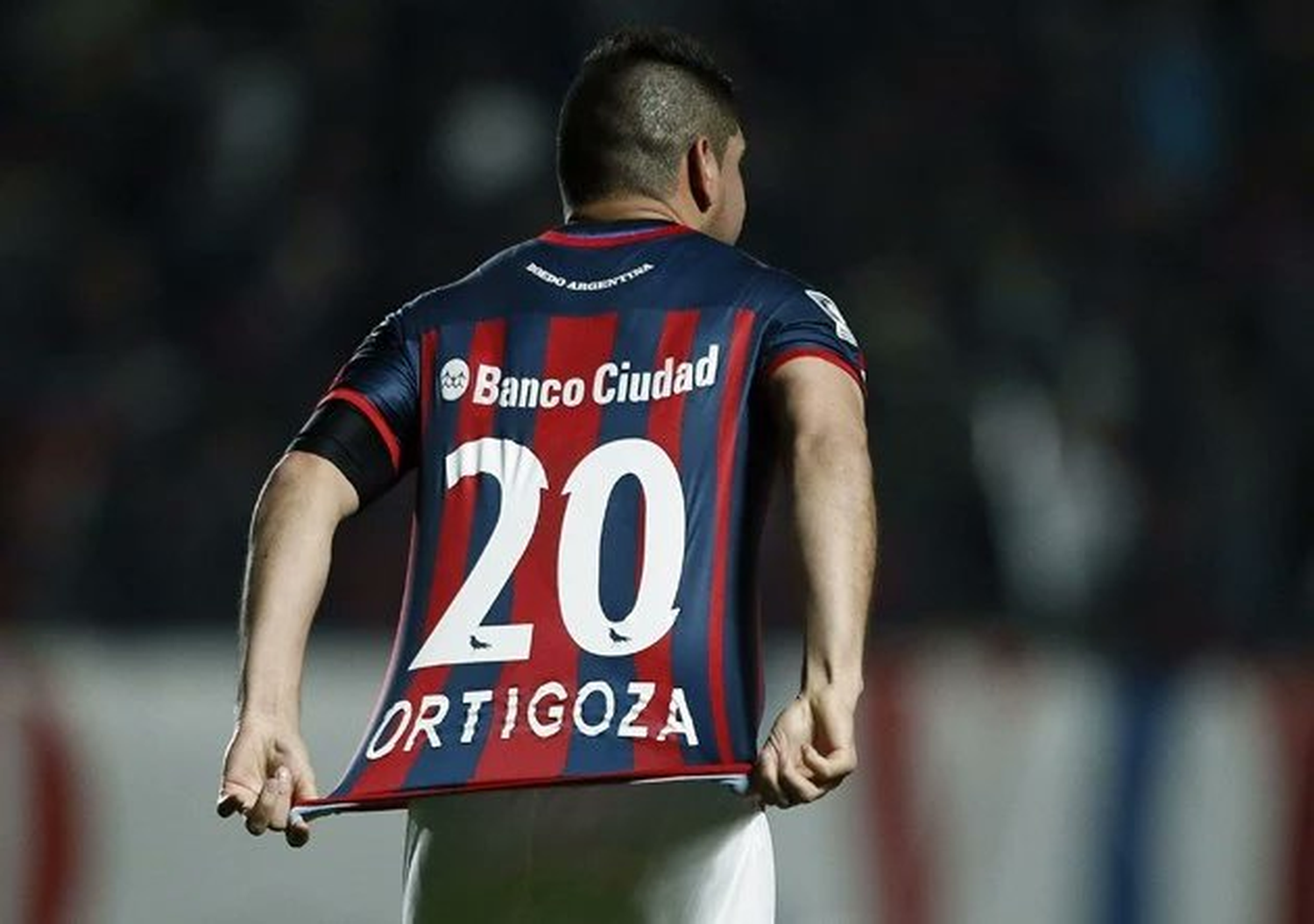 Néstor Ortigoza anunció su retiro del fútbol