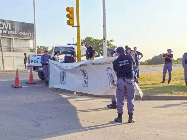 Dos siniestros fatales se cobraron
la vida de un joven y una mujer