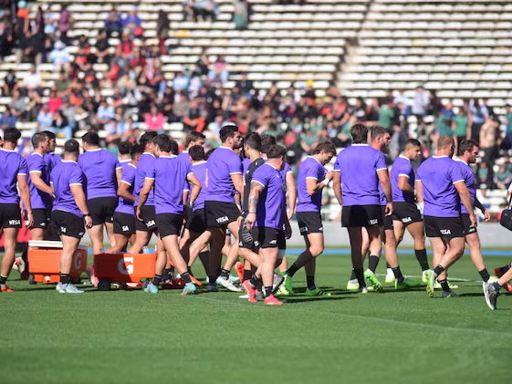 10.000 personas presenciaron el entreamiento de Los Pumas en el Kempes. Foto:José Gabriel Hernández-La Voz