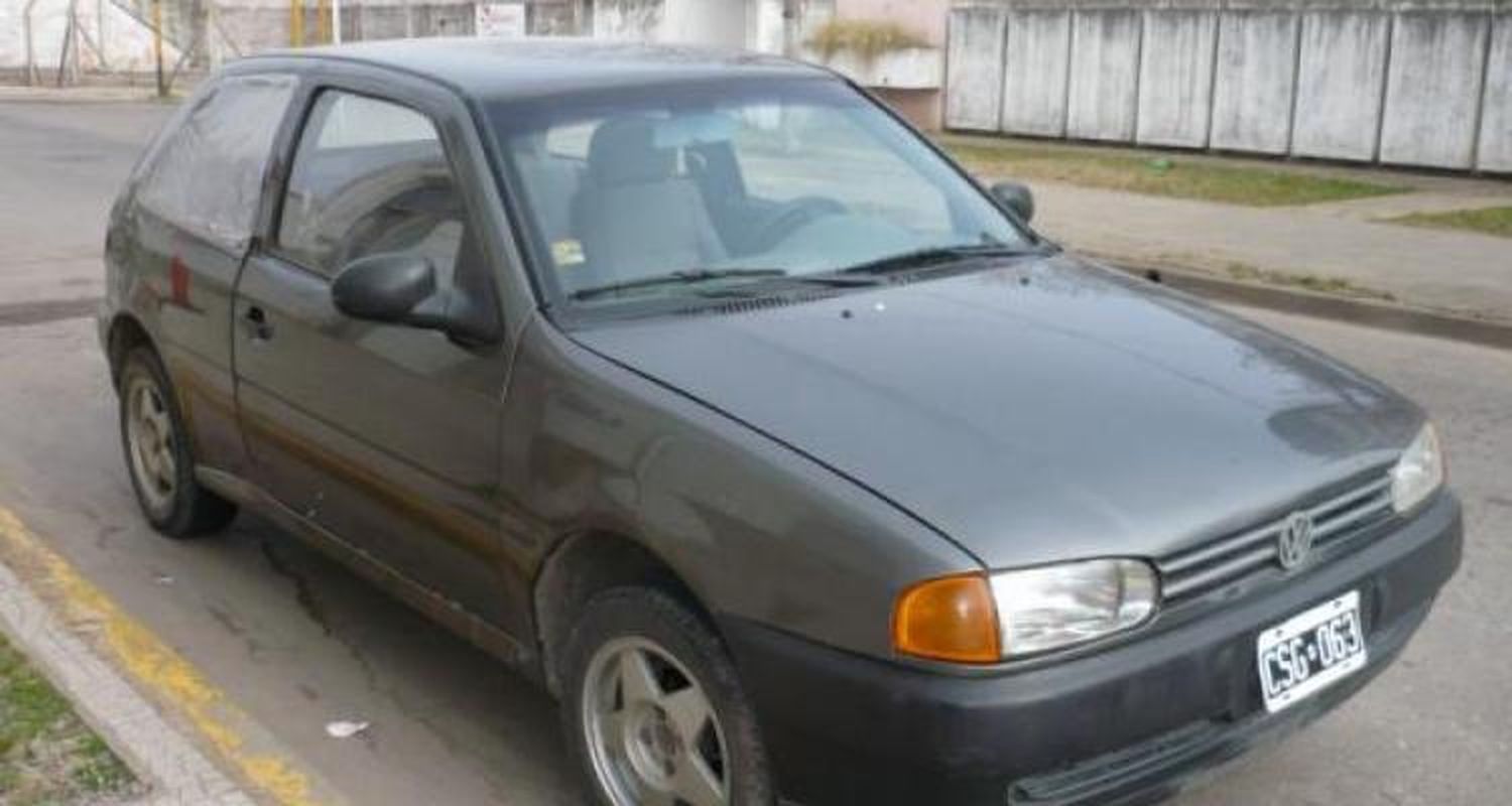Secuestran autos y motos