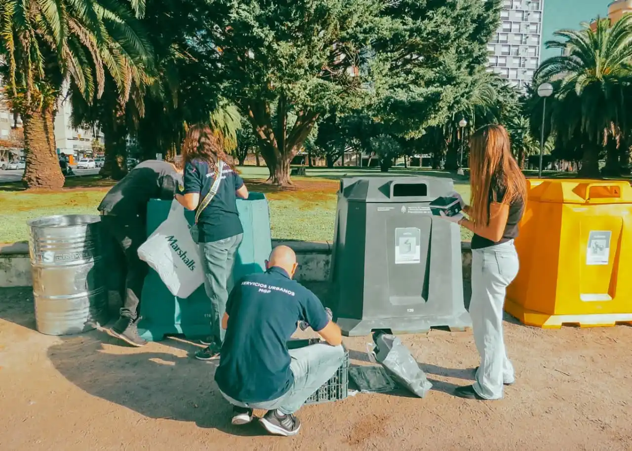 El dispositivo itinerante tiene como objetivo darles una segunda vida a materiales que no se descartan en la bolsa verde.