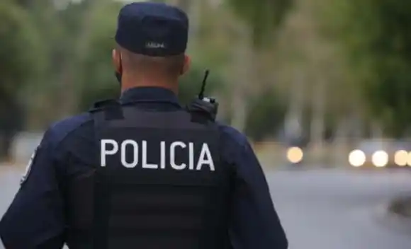 Un policía fue detenido por un presunto caso de violencia de género