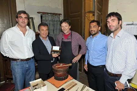 Urribarri reunió siete Intendentes bonaerenses en San Antonio de Areco