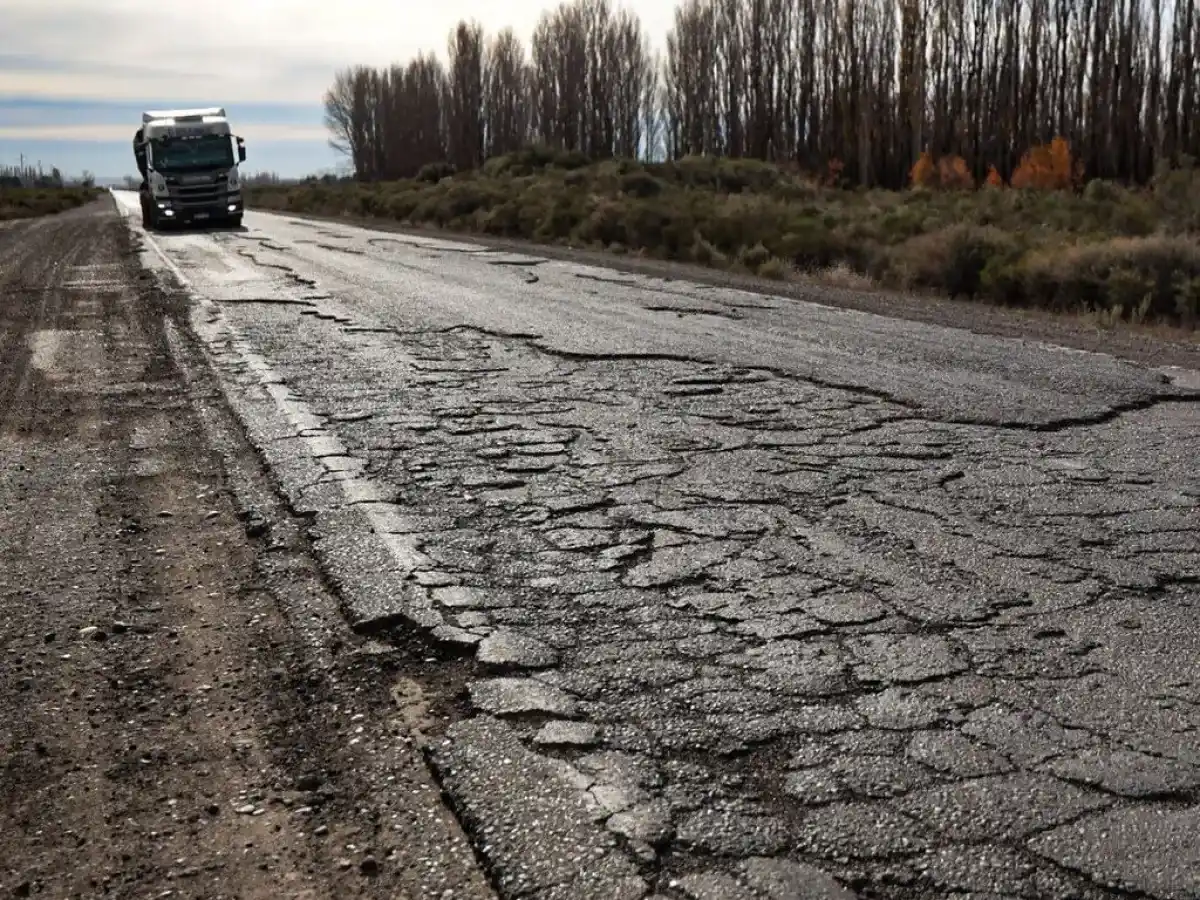 La gravísima y letal denuncia contra Milei por el cierre de Vialidad: “Habrá rutas de la muerte”