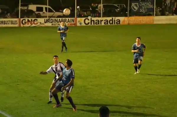 En un partido caliente, Deportivo lo dio vuelta y sacó buena ventaja