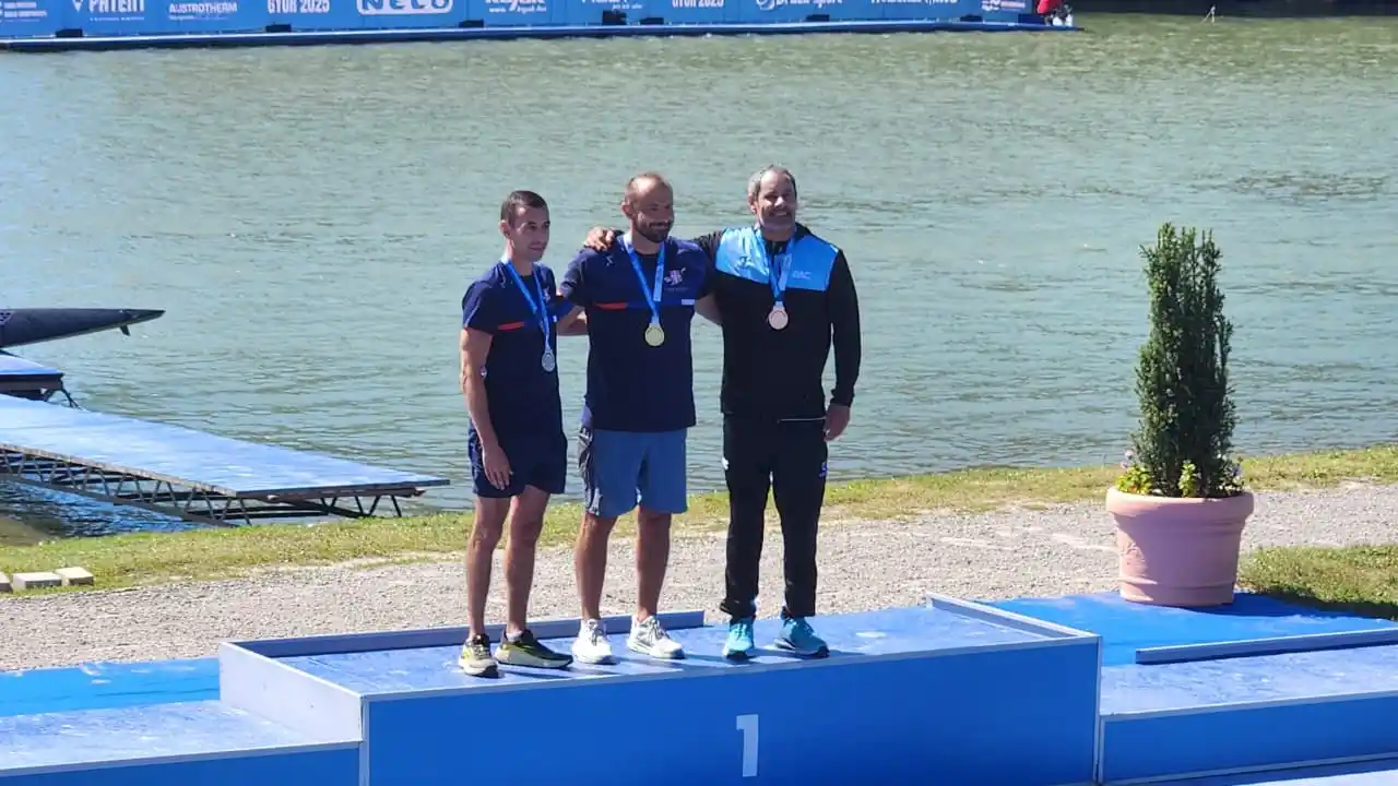 Con una gran actuación, Tito Palacios se subió al podio en su debut en el Mundial de Canotaje en Hungría
