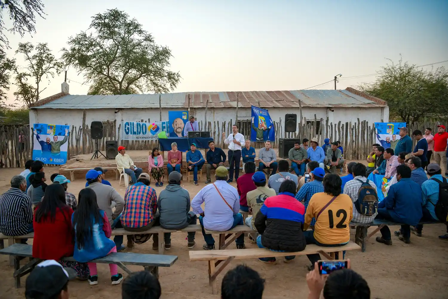 Gira del vicegobernador Solís por localidades del oeste provincial