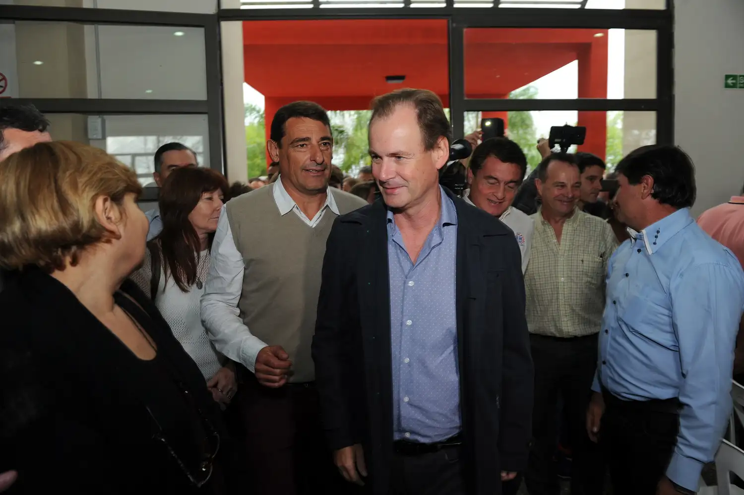 Bordet ratificó la reducción de la carga impositiva de la luz