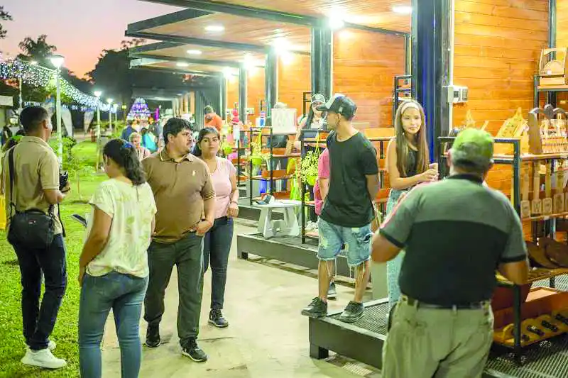 Herradura: ya funciona el mercado de emprendedores