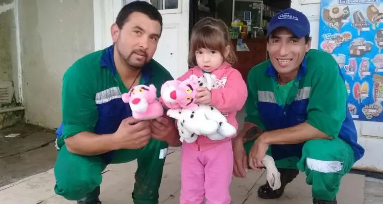 Feliz Día del Niño: Trabajadores de Ashira repartieron juguetes y recolectaron sonrisas