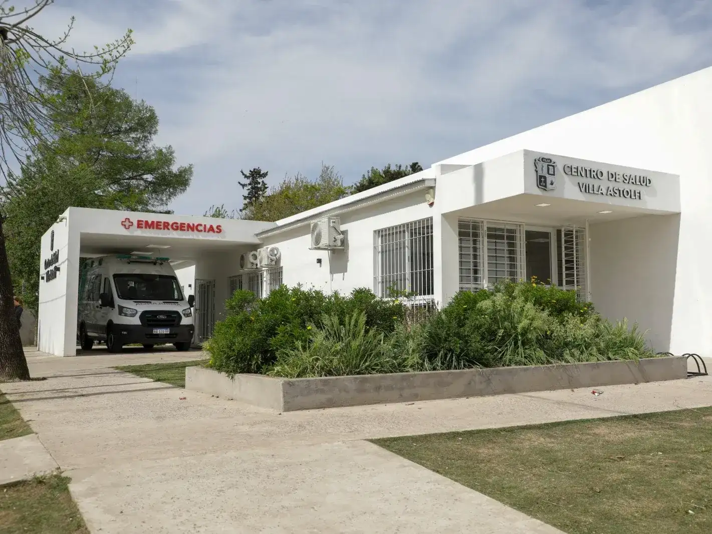 Laurent y Peralta recorrieron el Centro de Salud de Villa Astolfi - 2