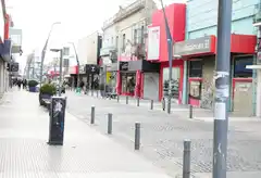 ¿Qué rubros pueden abrir hasta las 20 desde este lunes?