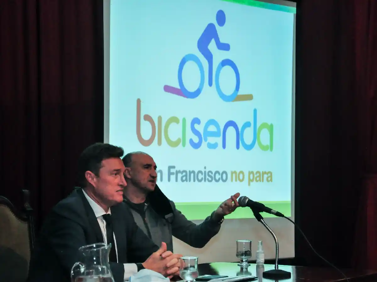 Reunión con docentes   para consensuar  las ciclovías y bicisendas