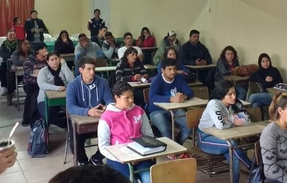 40 adultos del barrio La Cuchilla terminarán la enseñanza secundaria