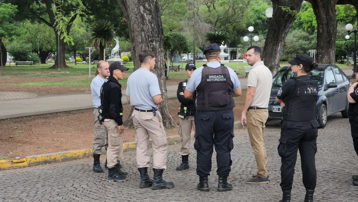 movimiento policial lavacoches ataque policia patrullero plaza 25 de mayo accidente - 4