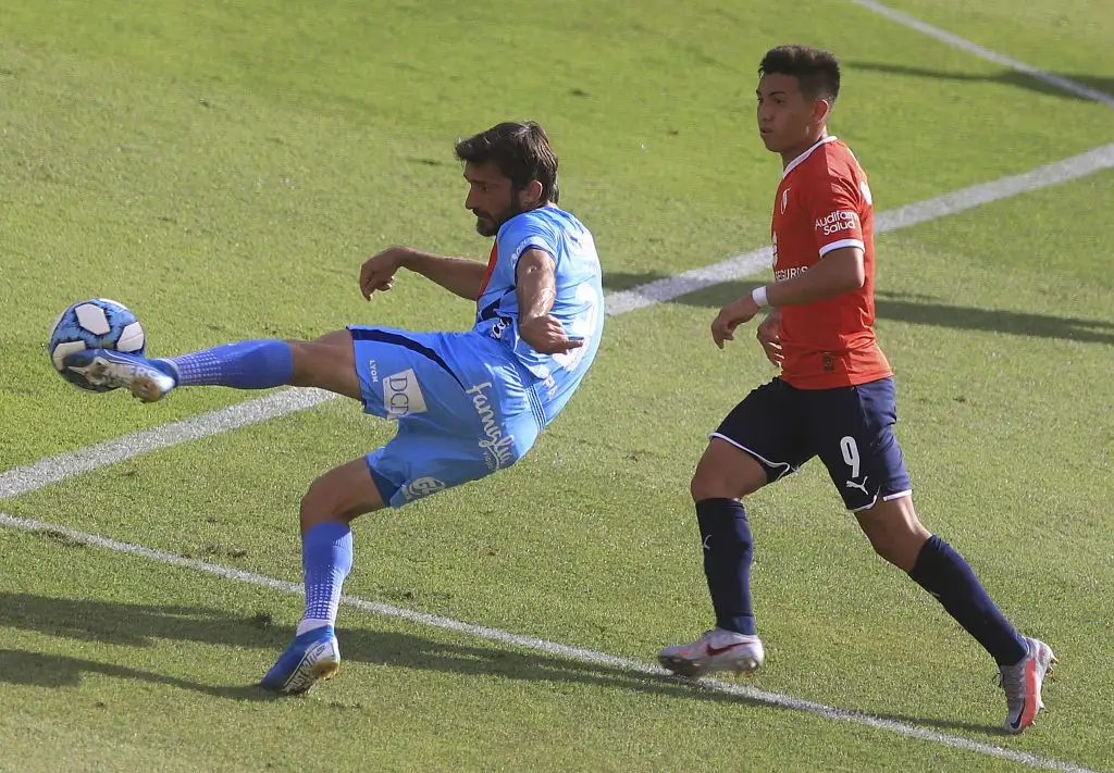 Arsenal salió airoso de un duelo a puro gol