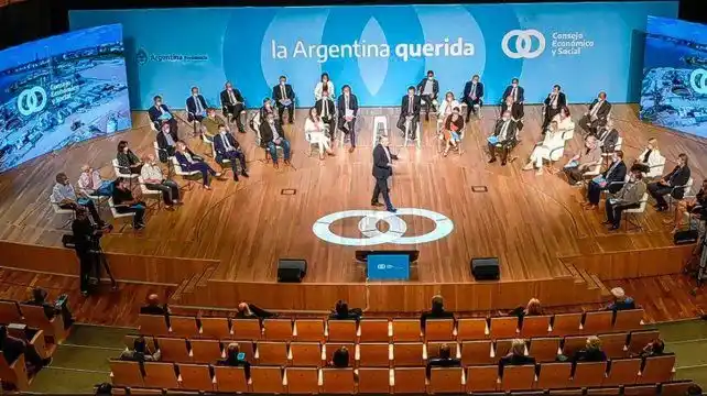 El Gobierno lanzó el Consejo Económico y Social