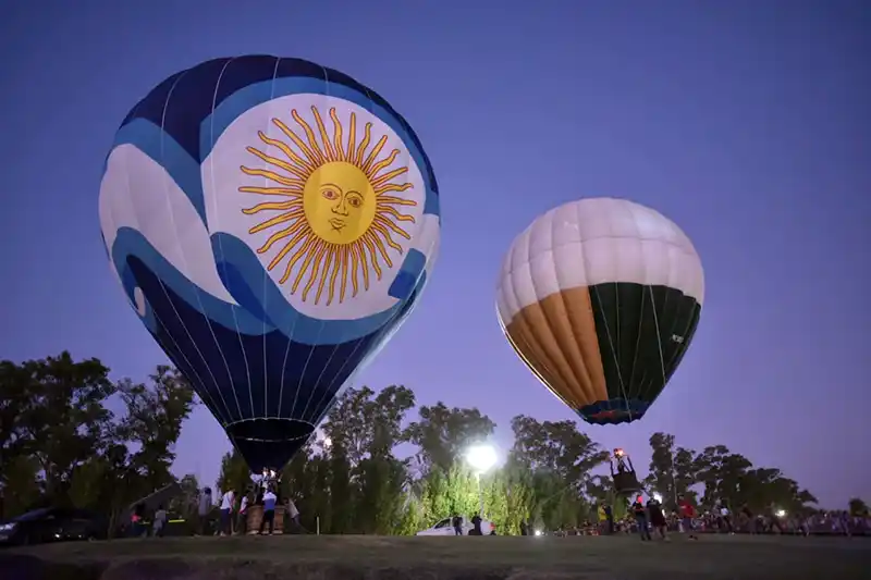 Globos aerostáticos este fin de semana en Malvinas Argentinas.
