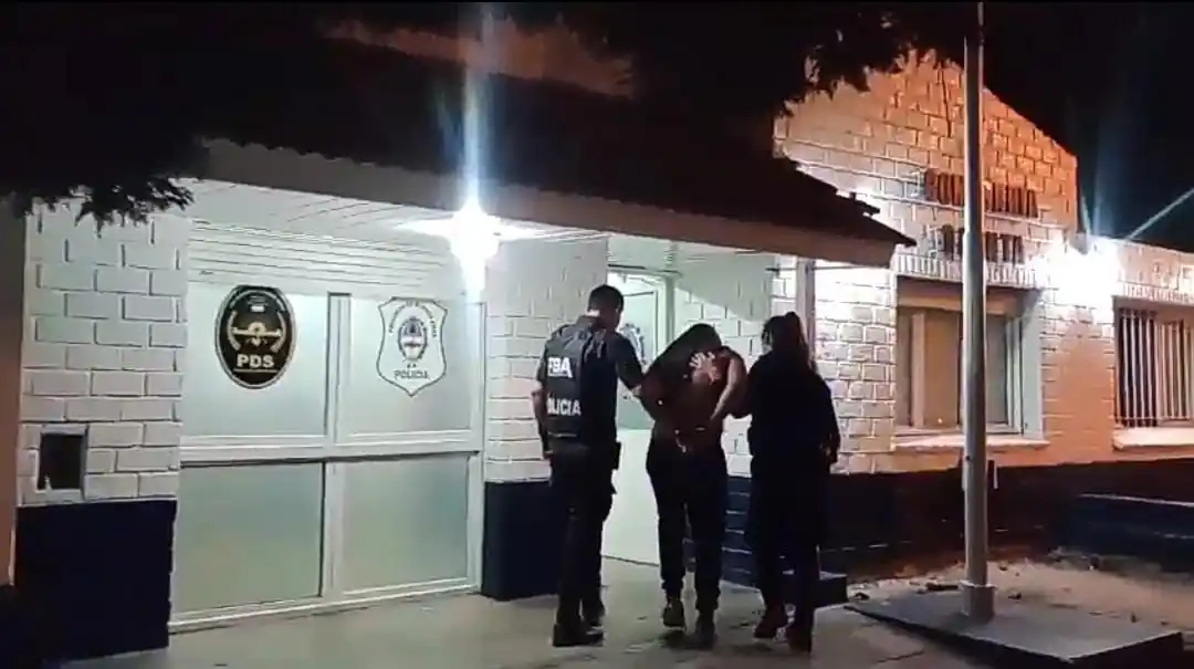 Se formó una causa por robo agravado por empleo de arma.