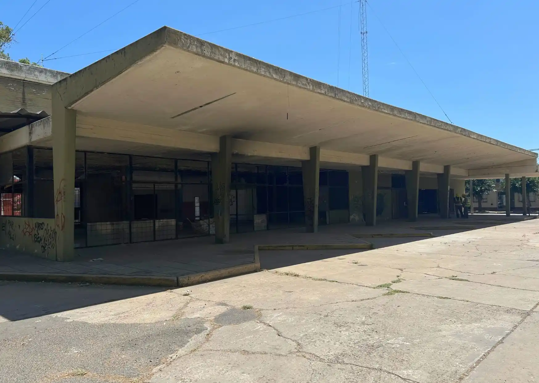 Comenzó la obra de Espacio Delta en la vieja Terminal: la recorrida de Sin Galera por el lugar