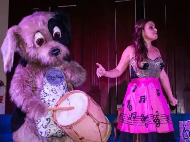HUELLITAS “LA MASCOTA DE LA MÚSICA”