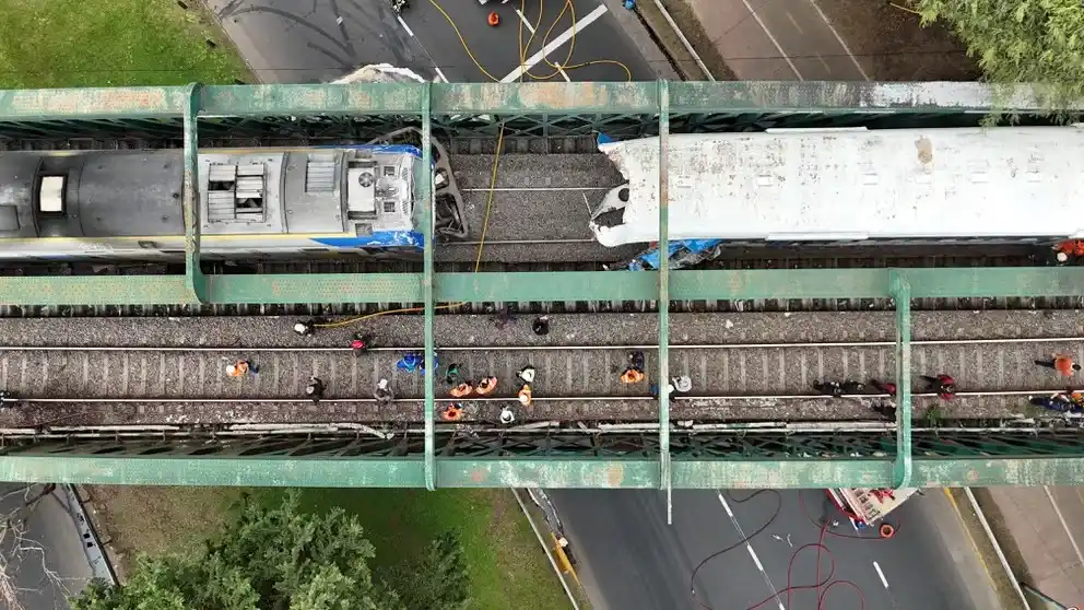 Colisión de trenes en Estación Palermo (FOTO: Infobae).