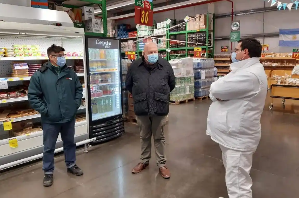 Salarios deprimidos redundan en menor consumo y comercios que cierran