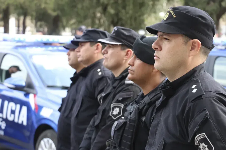 El 80% de los policías de Santa Fe dicen que no llegan a cubrir la canasta básica de alimentos