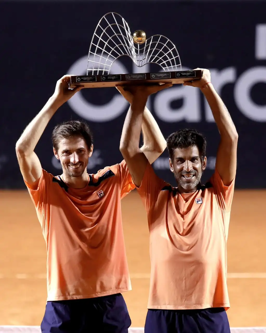 "Machi" y Molteni avanzaron en el ranking mundial.